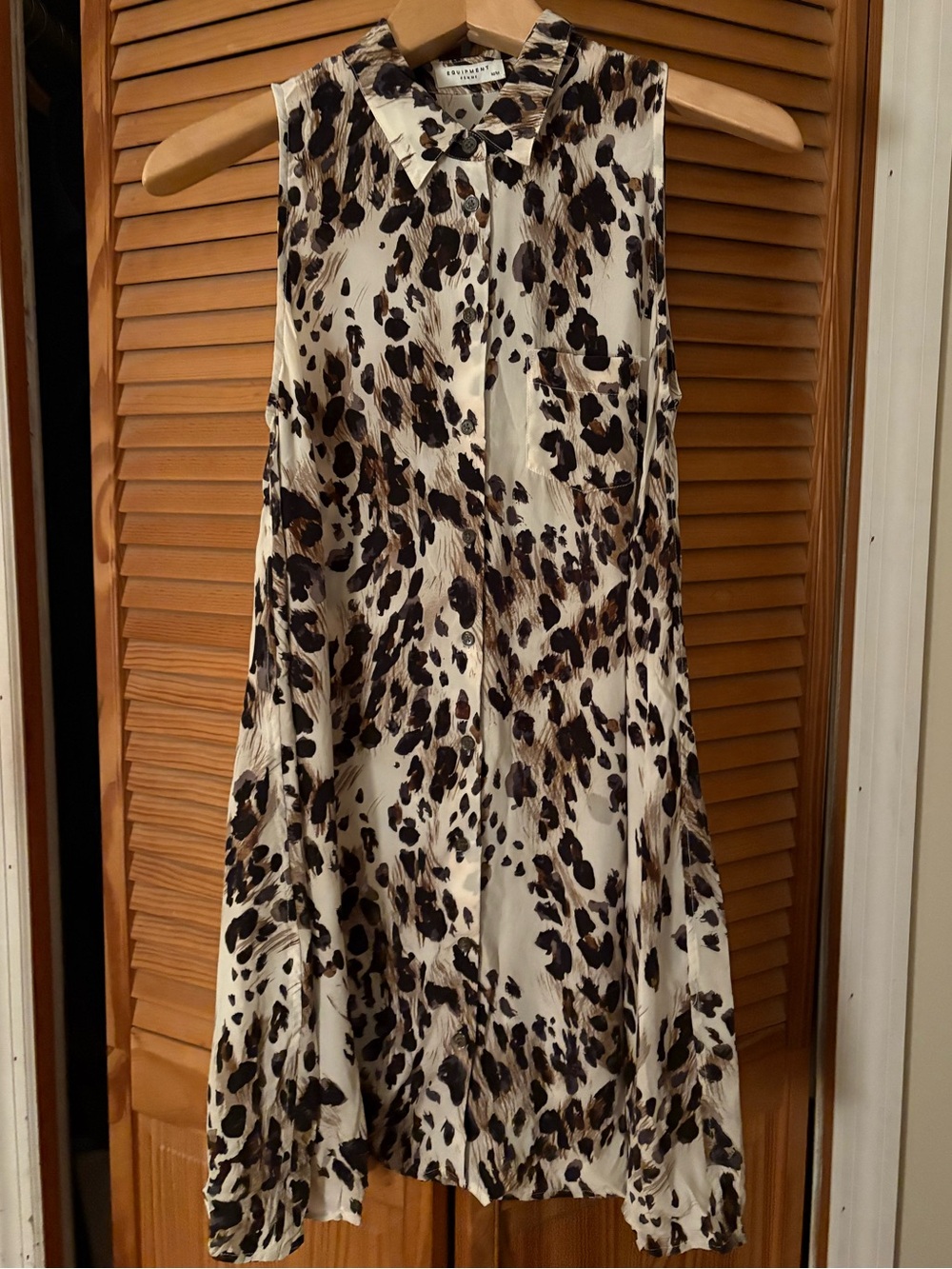Equipment Femme Sleeveless Animal Print Blouse